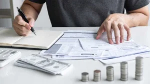 What is the difference between gross pay and net pay